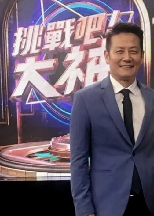 颜射白虎妹妹 - 私房国产