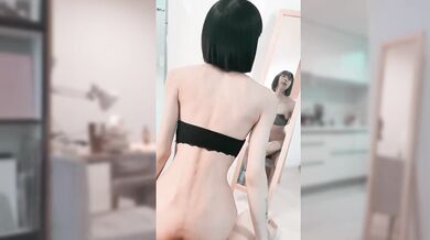 精品推荐湾湾伪娘『小靜』极品骚货在餐桌上被无情操翻中出